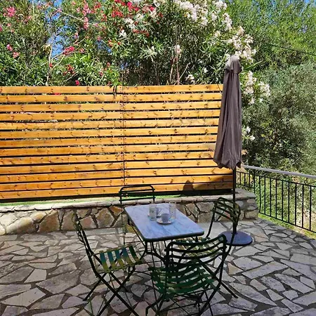 Vivis House Lägenhet Katokhórion